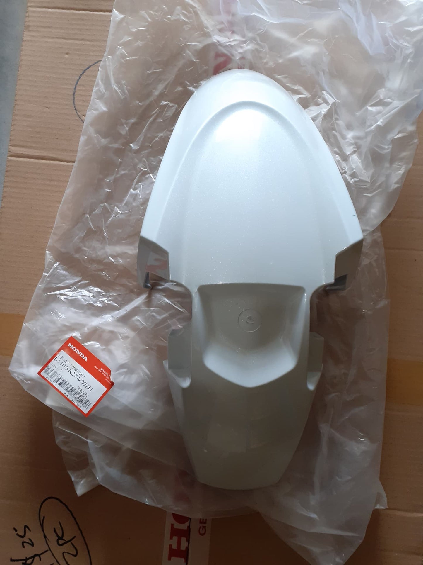 FENDER,FR *NH-A96P* (AIR BLADE)