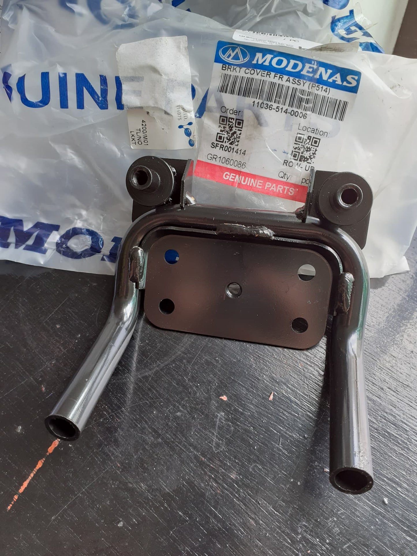 BRKT COVER FR ASSY (P514)