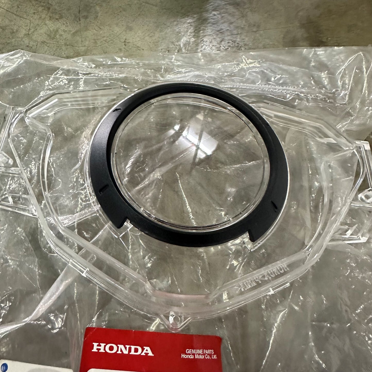 LENS ASSY-KVLW/WAVE125