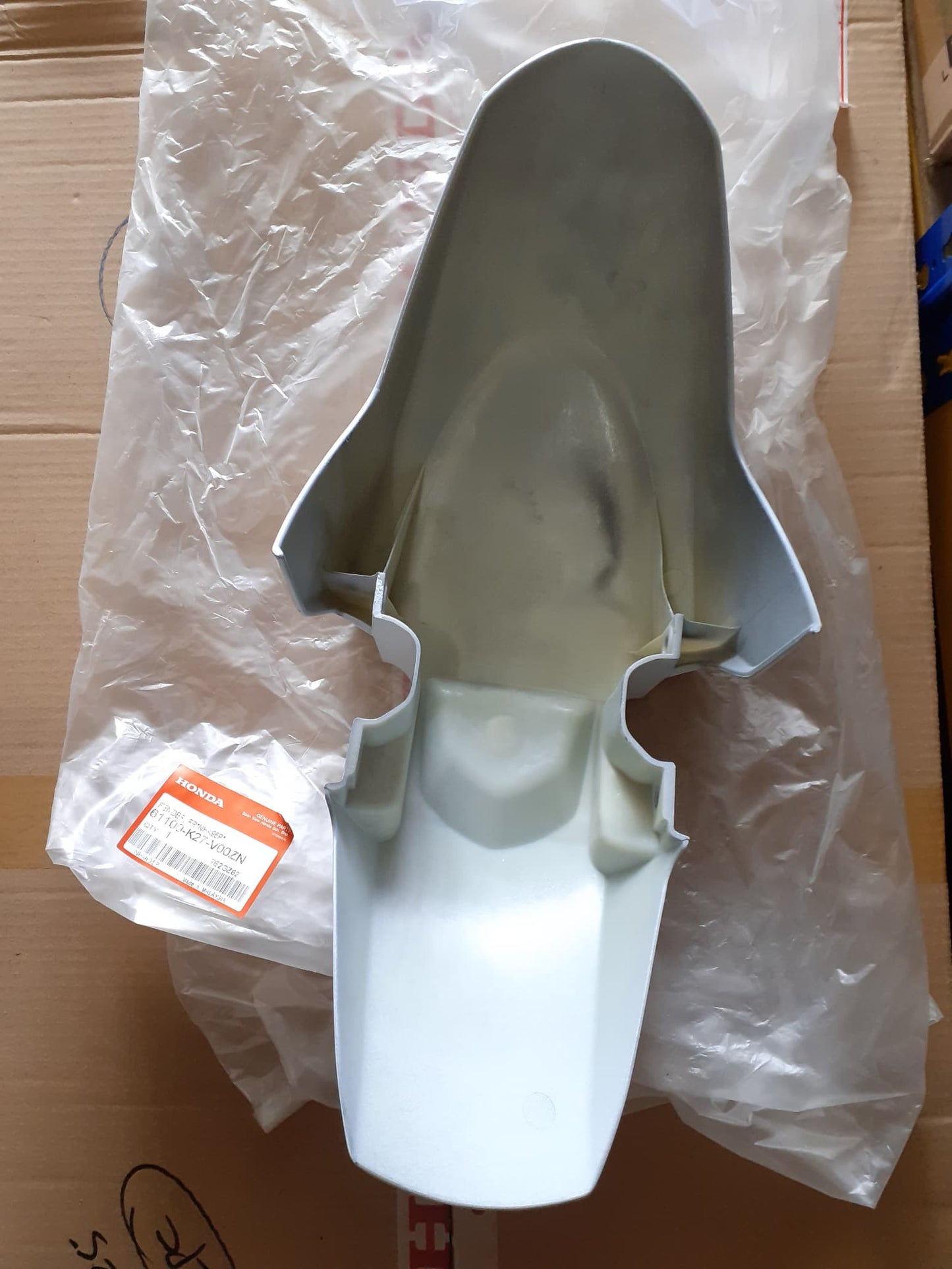 FENDER,FR *NH-A96P* (AIR BLADE)
