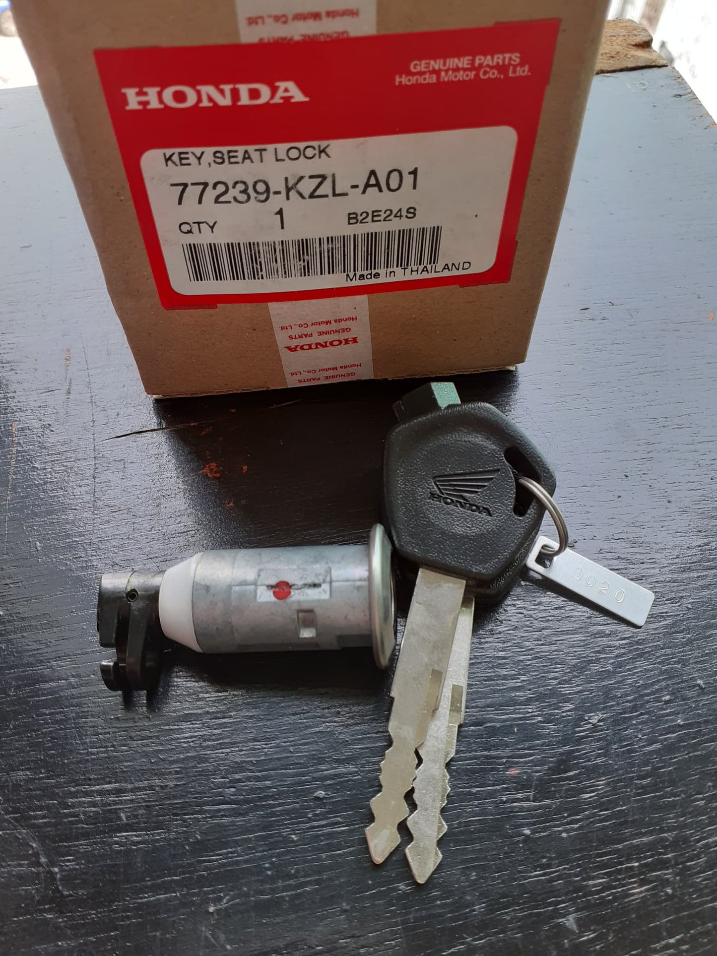 KEY,SEAT LOCK-KZLP
