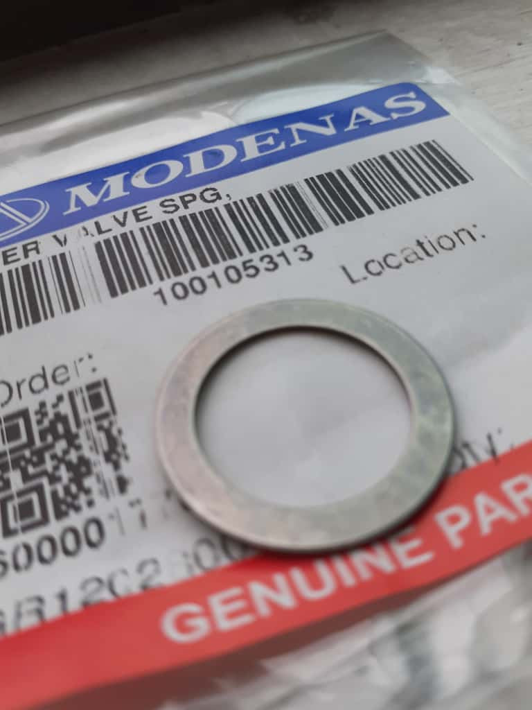 OUTER VALVE SPG,RETAINER(MR3)