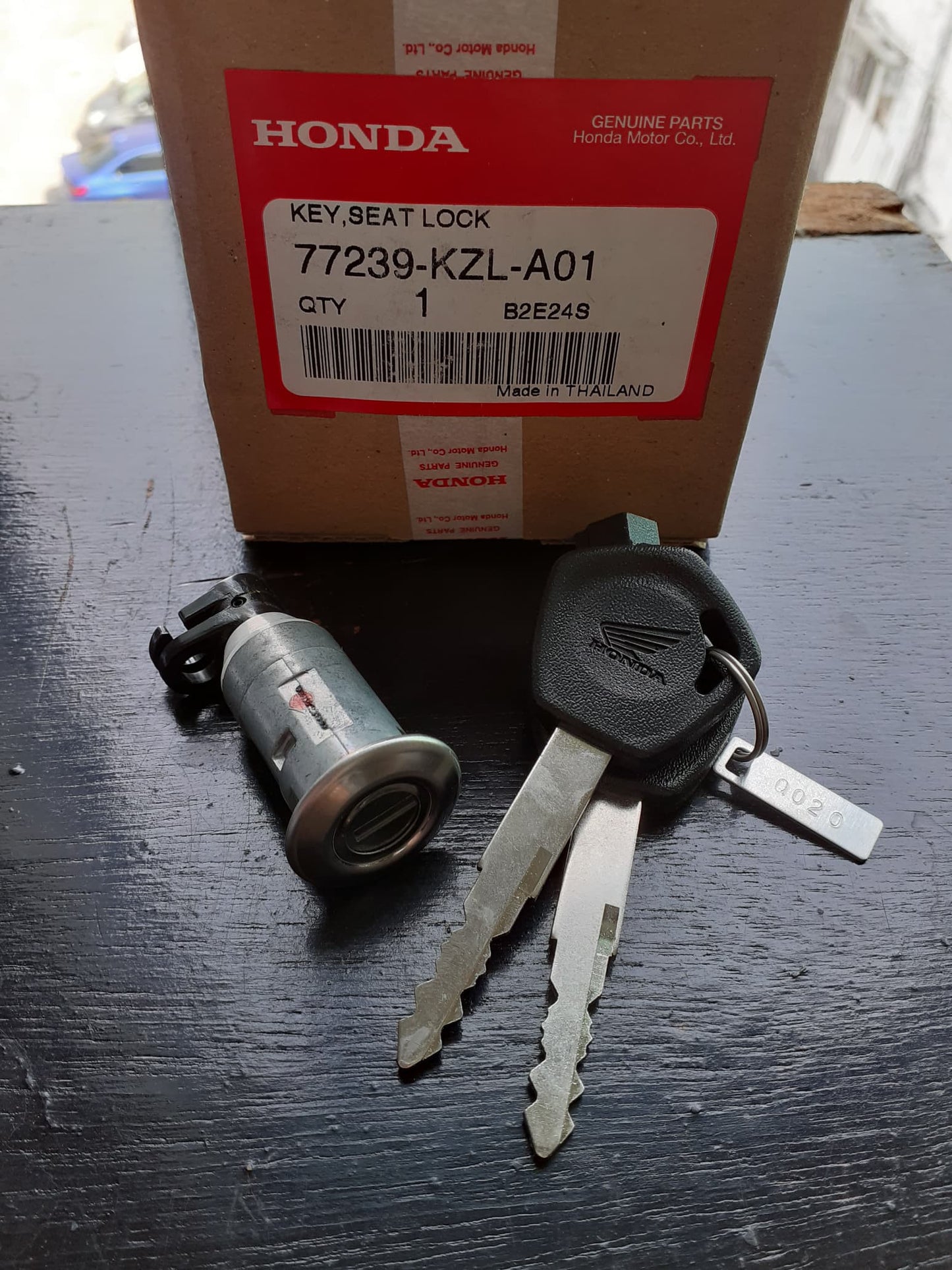 KEY,SEAT LOCK-KZLP