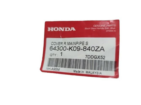 COVER,R MAIN PIPE SIDE * NH-A95M *SWORD SILVER METALLIC - (WAVE 110S) - DRUM BRAKE