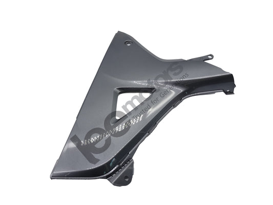 COVER,R MAIN PIPE SIDE * NH-A95M *SWORD SILVER METALLIC - (WAVE 110S) - DRUM BRAKE