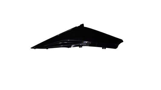 COVER,R RR BODY *NH-A69P* RS150R V3