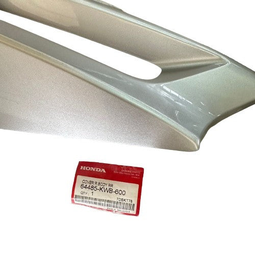 COVER,R RR BODY (WAVE DASH V1)